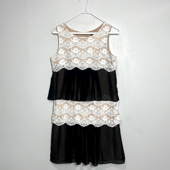 JESSICA Simpson Dress tiered lace shift  size 4 - Picture 2 of 4